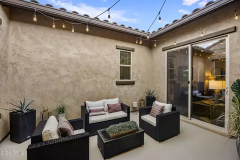 Exterior - 2939 E Crest Ln, Phoenix, AZ 85050 photo 6 of 16