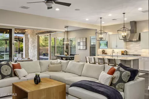 Living - 2939 E Crest Ln, Phoenix, AZ 85050 photo 2 of 2