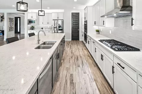 Kitchen - 10345 E Trillium Ave, Mesa, AZ 85212 photo 3 of 6
