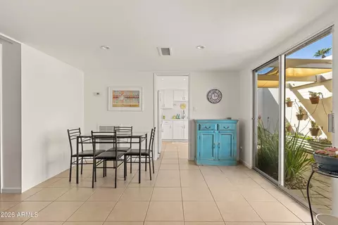 Dining - 6644 N Majorca Lane E Ln E, Phoenix, AZ 85016 photo 2 of 2
