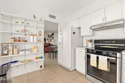 Kitchen - 6644 N Majorca Lane E Ln E, Phoenix, AZ 85016 photo 3 of 3