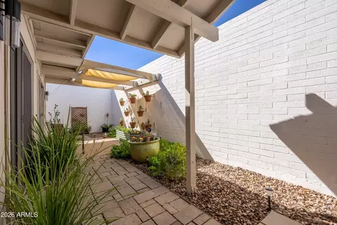 Exterior - 6644 N Majorca Lane E Ln E, Phoenix, AZ 85016 photo 13 of 19