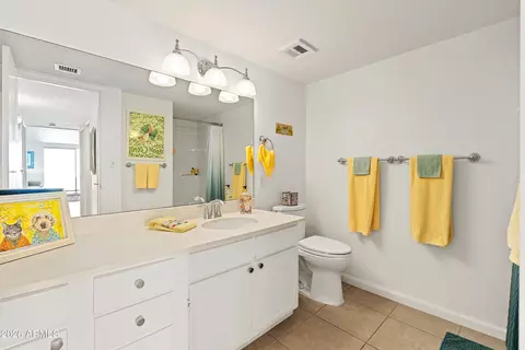 Bath - 6644 N Majorca Lane E Ln E, Phoenix, AZ 85016 photo 4 of 5