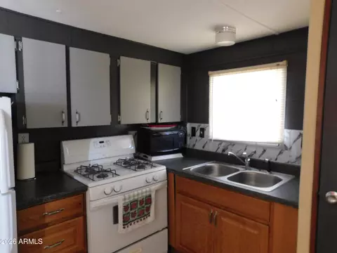 10712 E Apache Trl #A-7, Apache Junction, AZ 85120 photo 8