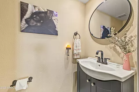 Bath - 2114 E New Bedford Dr, Gilbert, AZ 85234 photo 1 of 4