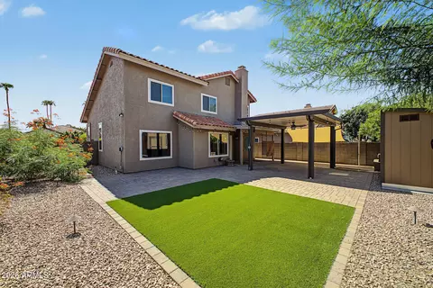 Exterior - 2114 E New Bedford Dr, Gilbert, AZ 85234 photo 4 of 5