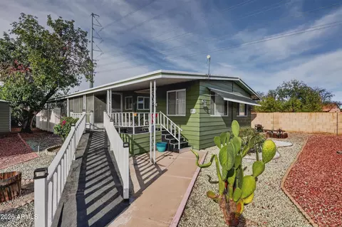 10960 N 67th Ave #213, Glendale, AZ 85304