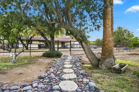 Exterior - 5202 N 21st St, Phoenix, AZ 85016 photo 3 of 4