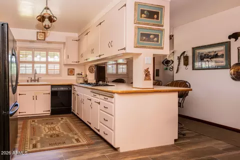 Kitchen - 5202 N 21st St, Phoenix, AZ 85016 photo 1 of 1