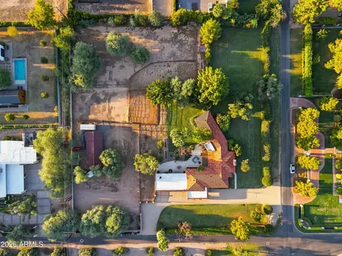 View/Area - 5202 N 21st St, Phoenix, AZ 85016 photo 1 of 5