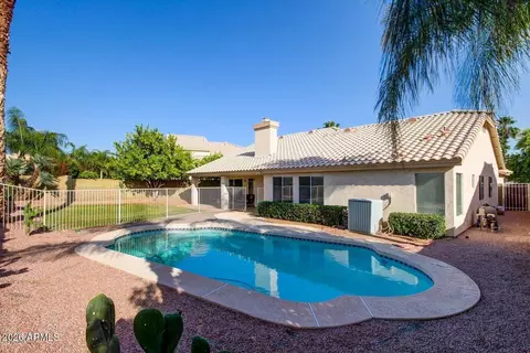 3514 E Topeka Dr, Phoenix, AZ 85050