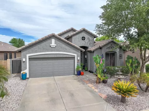212 E Canary Ct, San Tan Valley, AZ 85143