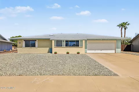 12221 N Coggins Dr, Sun City, AZ 85351