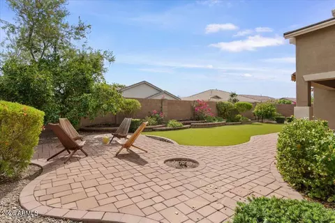 Exterior - 2953 E Tonto Dr, Gilbert, AZ 85298 photo 7 of 10