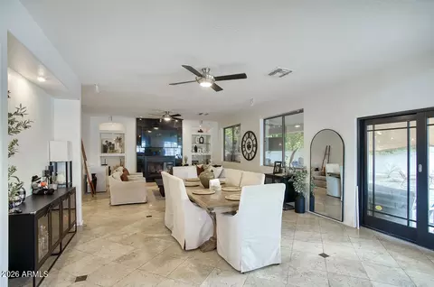 Dining - 625 W Ocotillo Rd, Phoenix, AZ 85013 photo 2 of 2