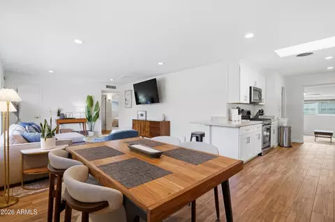 Dining - 3935 E Whitton Ave, Phoenix, AZ 85018 photo 2 of 3