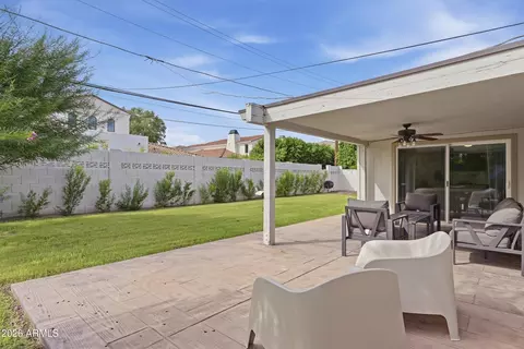 Exterior - 3935 E Whitton Ave, Phoenix, AZ 85018 photo 3 of 5