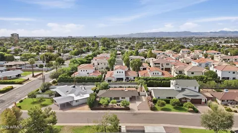 View/Area - 3935 E Whitton Ave, Phoenix, AZ 85018 photo 2 of 3