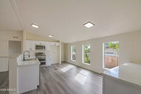 8105 E 4th Ave, Mesa, AZ 85208 photo 9