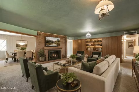 Living - 321 E Concorda Dr, Tempe, AZ 85282 photo 1 of 1