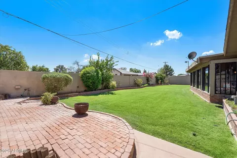 Exterior - 321 E Concorda Dr, Tempe, AZ 85282 photo 6 of 7