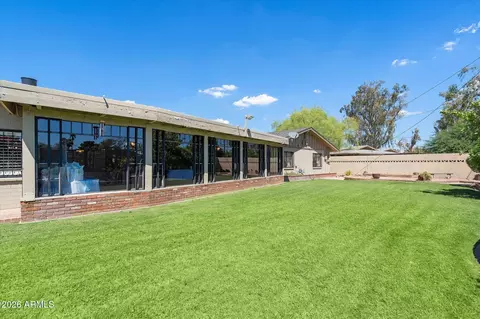 Exterior - 321 E Concorda Dr, Tempe, AZ 85282 photo 5 of 7