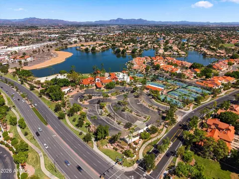 View/Area - 1633 E Lakeside Dr #165, Gilbert, AZ 85234 photo 4 of 5