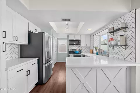 Kitchen - 3310 E Wescott Dr, Phoenix, AZ 85050 photo 4 of 4