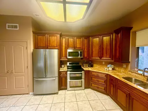 2621 E Acoma Dr, Phoenix, AZ 85032 photo 6