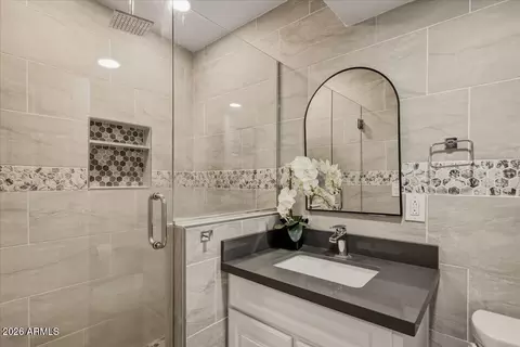 Bath - 11037 E Grove St, Mesa, AZ 85208 photo 4 of 4