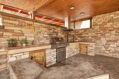 Kitchen - 11037 E Grove St, Mesa, AZ 85208 photo 1 of 5