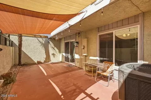Exterior - 1012 E Highland Ave, Phoenix, AZ 85014 photo 5 of 15