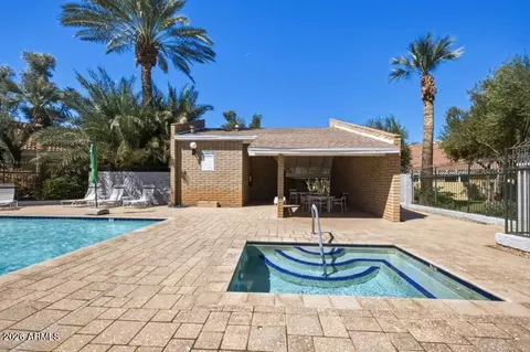 Exterior - 1012 E Highland Ave, Phoenix, AZ 85014 photo 10 of 15