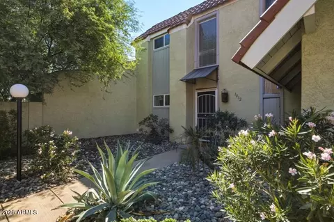 Exterior - 1012 E Highland Ave, Phoenix, AZ 85014 photo 3 of 15