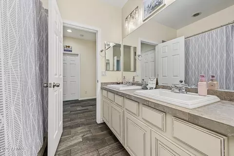 Bath - 7517 E Osage Ave, Mesa, AZ 85212 photo 3 of 3