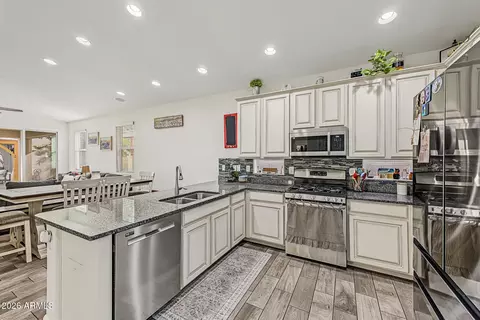 Kitchen - 7517 E Osage Ave, Mesa, AZ 85212 photo 3 of 3