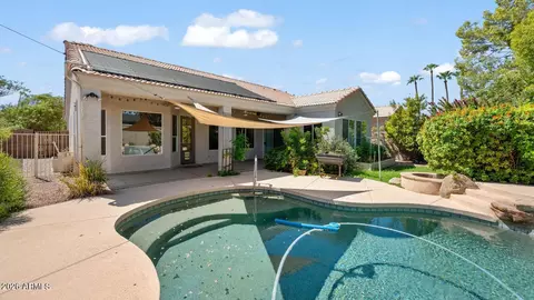 Exterior - 1426 E Mclellan Blvd, Phoenix, AZ 85014 photo 5 of 8