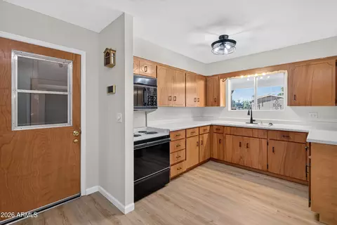 Kitchen - 6209 El Paso St, Mesa, AZ 85205 photo 2 of 3