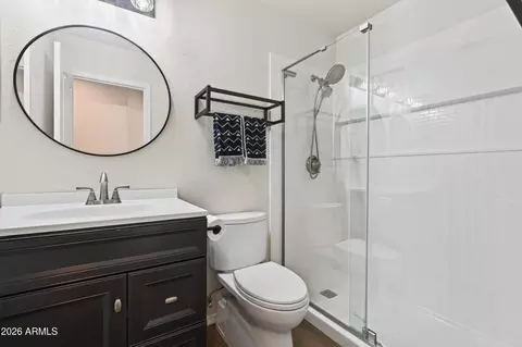 Bath - 613 E Devon Dr, Gilbert, AZ 85296 photo 3 of 3