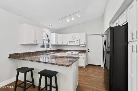 Kitchen - 613 E Devon Dr, Gilbert, AZ 85296 photo 1 of 5