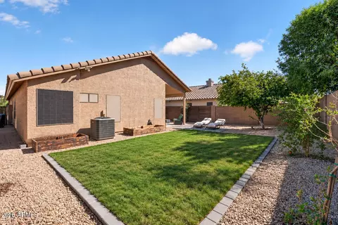 Exterior - 613 E Devon Dr, Gilbert, AZ 85296 photo 3 of 7