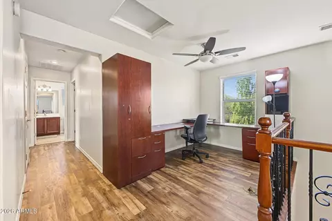 Entry Way - 2240 W Davis Rd, Phoenix, AZ 85023 photo 4 of 4