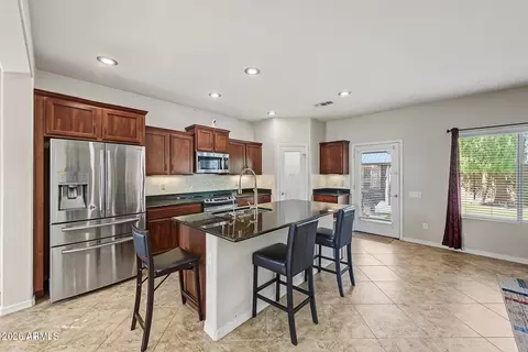 Kitchen - 2240 W Davis Rd, Phoenix, AZ 85023 photo 2 of 3