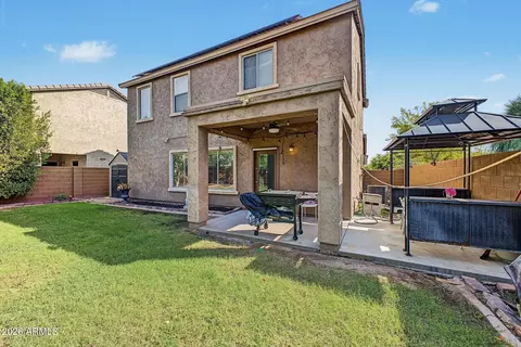 Exterior - 2240 W Davis Rd, Phoenix, AZ 85023 photo 7 of 10