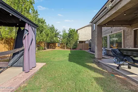 Exterior - 2240 W Davis Rd, Phoenix, AZ 85023 photo 5 of 10