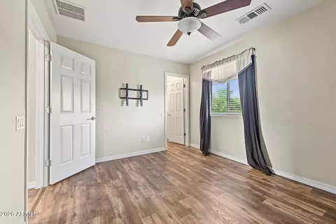 Bedroom - 2240 W Davis Rd, Phoenix, AZ 85023 photo 4 of 4