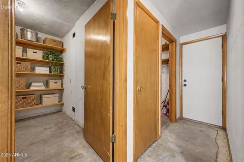 Entry Way - 2040 W Northview Ave, Phoenix, AZ 85021 photo 4 of 5