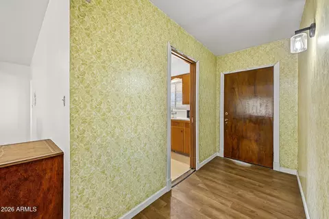 Entry Way - 2040 W Northview Ave, Phoenix, AZ 85021 photo 3 of 5