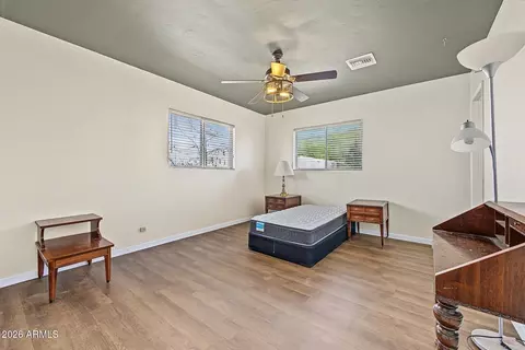 Bedroom - 2040 W Northview Ave, Phoenix, AZ 85021 photo 1 of 8