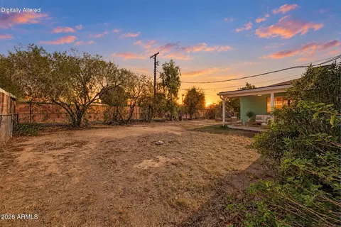 Exterior - 2040 W Northview Ave, Phoenix, AZ 85021 photo 4 of 9